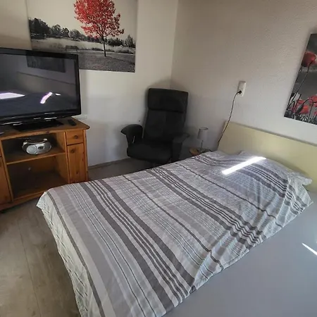 Studio Apartment *