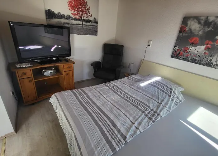Studio Apartment *